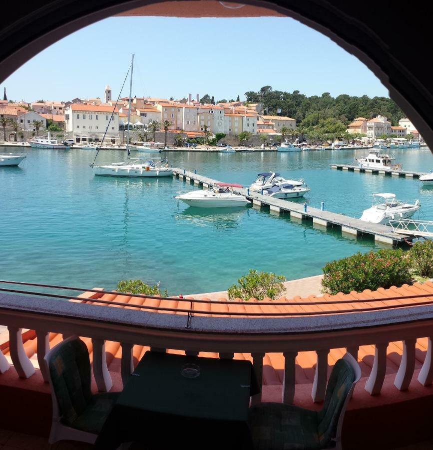 Vila "Mare" Banjol Exteriör bild